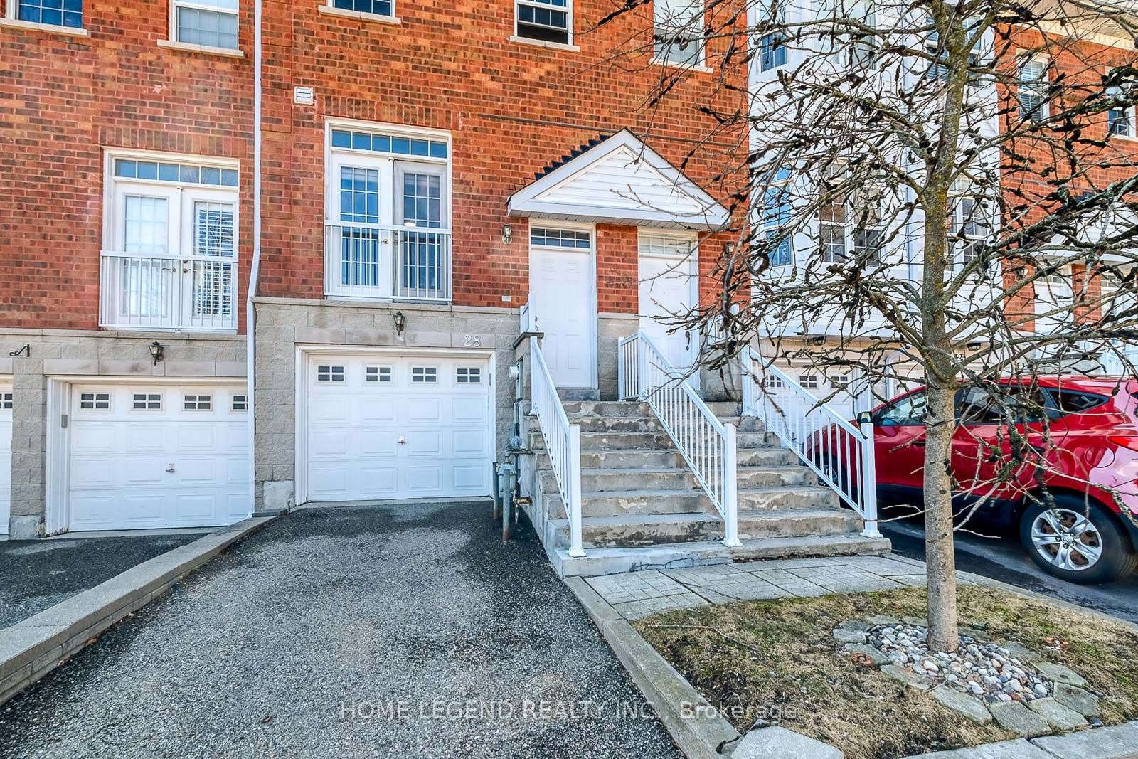 28 Loring Doolittle Court Property Photo 2