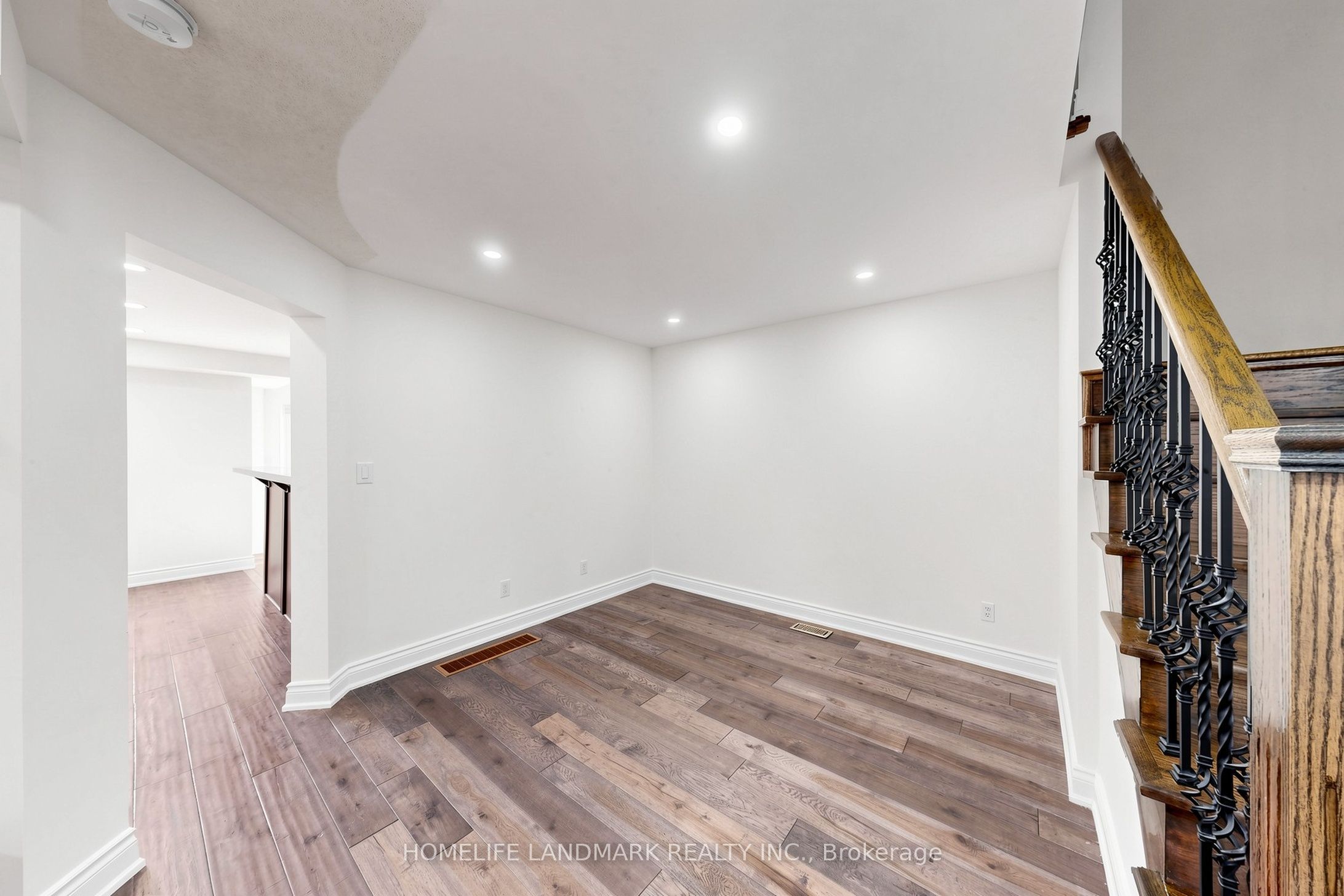 199 Purcell Crescent Property Photo 13