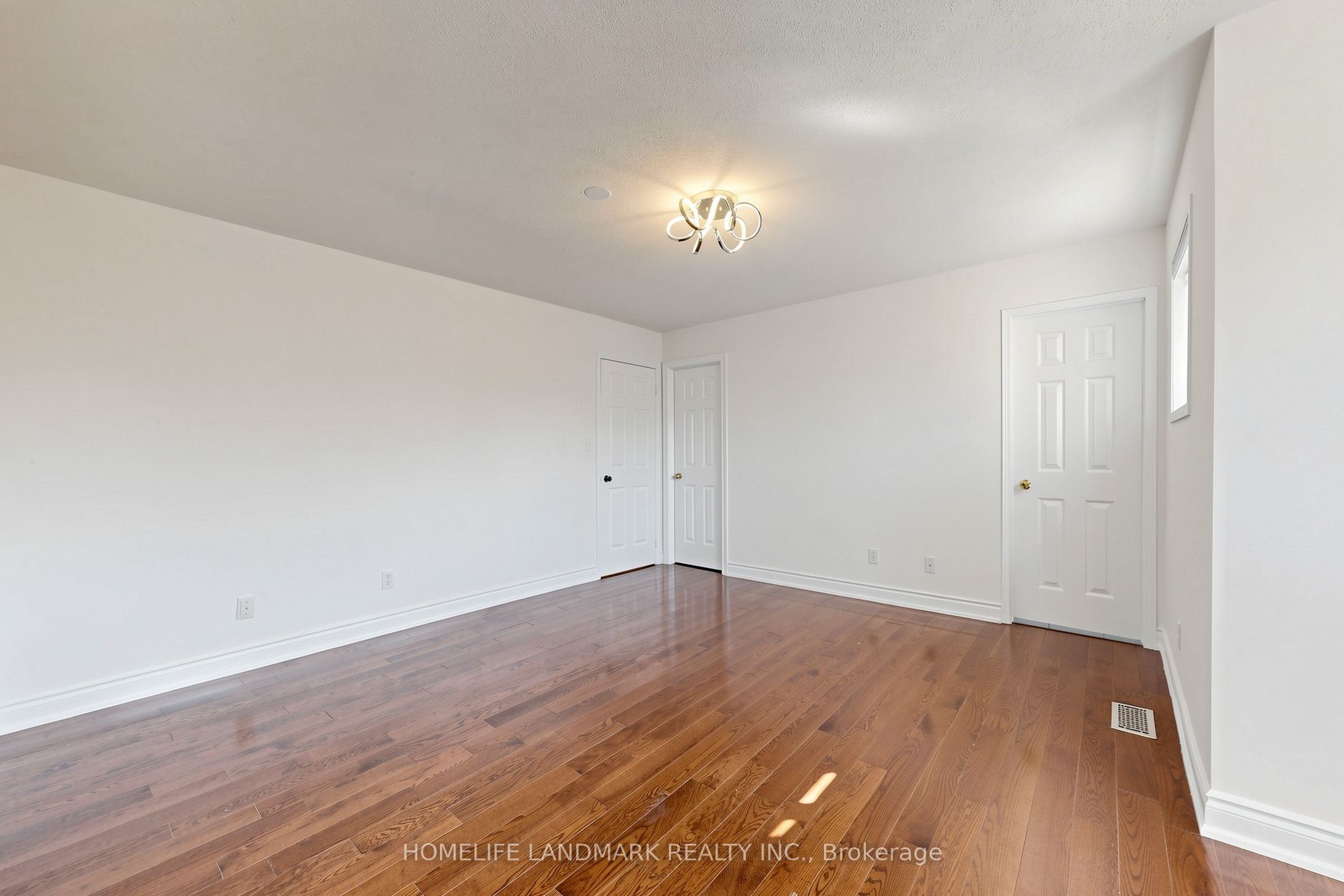 199 Purcell Crescent Property Photo 35