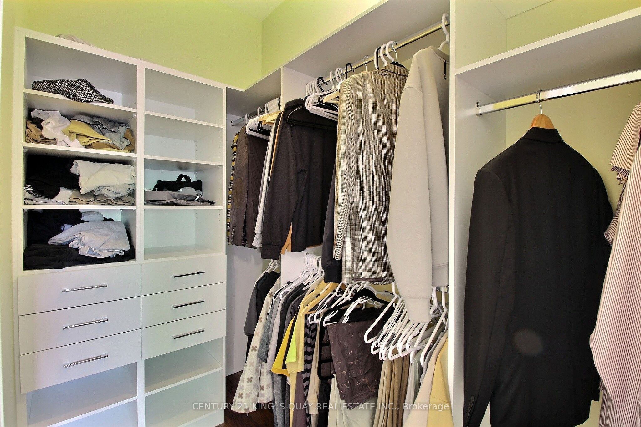10 Coakwell Drive Property Photo 13