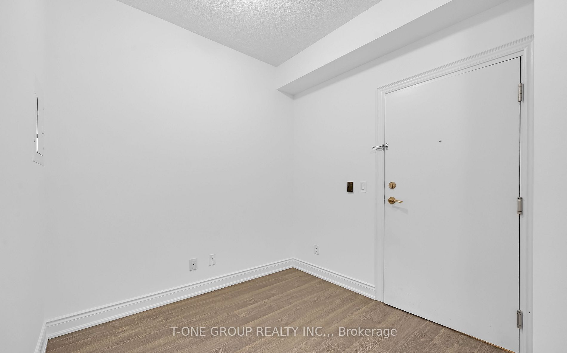 33 Clegg Road 1006 Property Photo 4