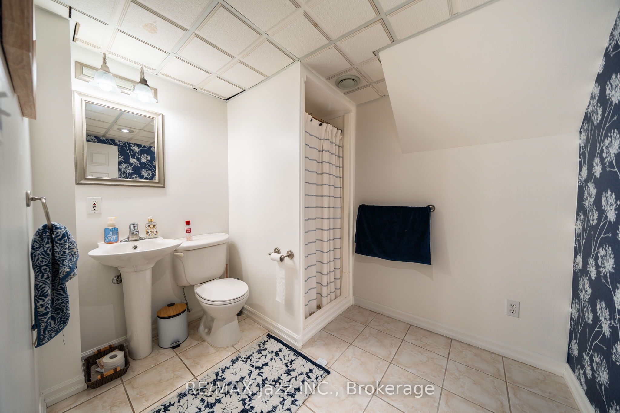 550 Bert Budd Avenue Property Photo 45