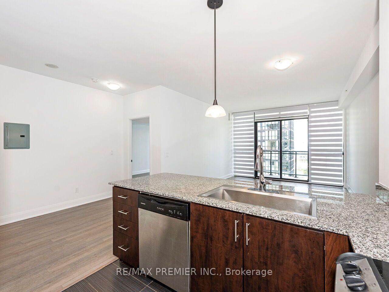 2900 Highway 7 1706 Property Photo 18