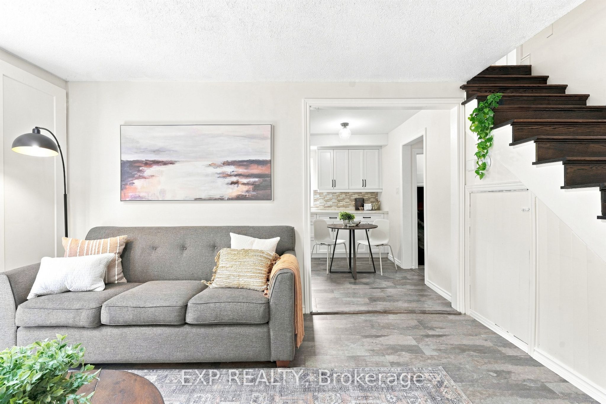 26002 Mccowan Road Property Photo 7