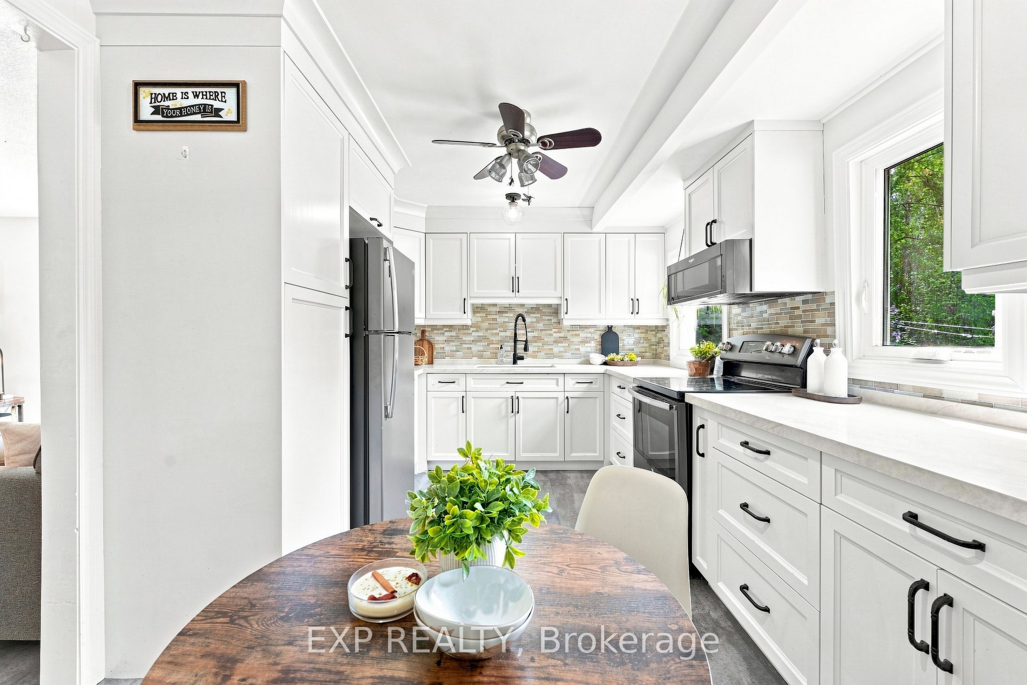 26002 Mccowan Road Property Photo 10