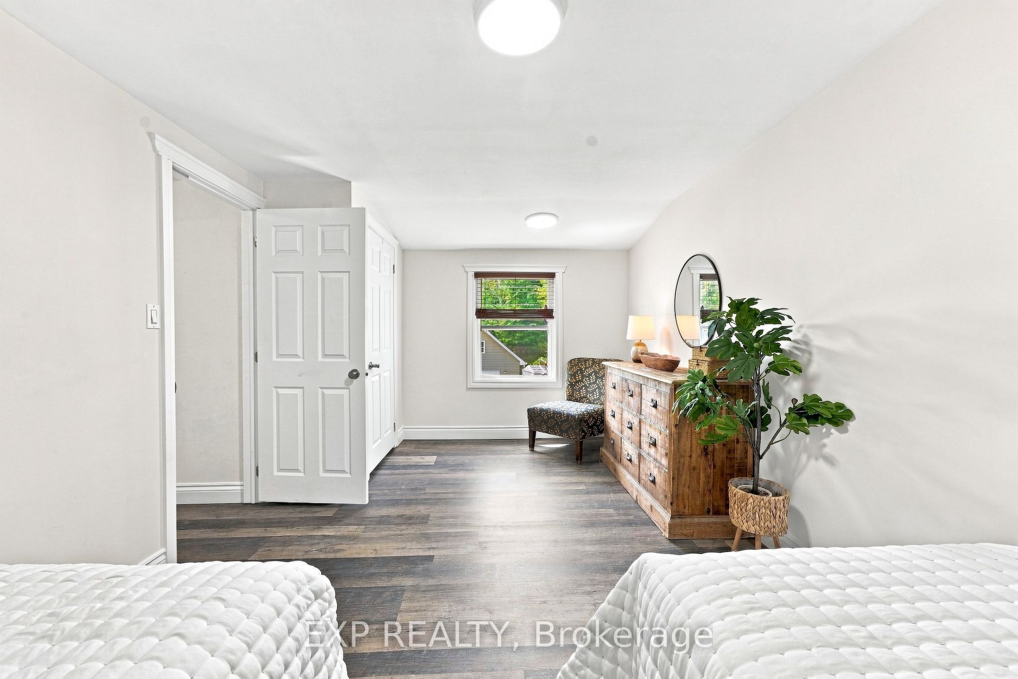 26002 Mccowan Road Property Photo 28