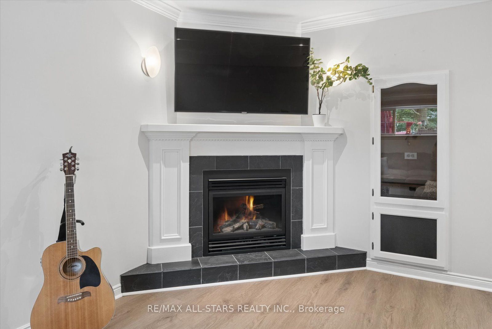 31 Crown Crescent Property Photo 29