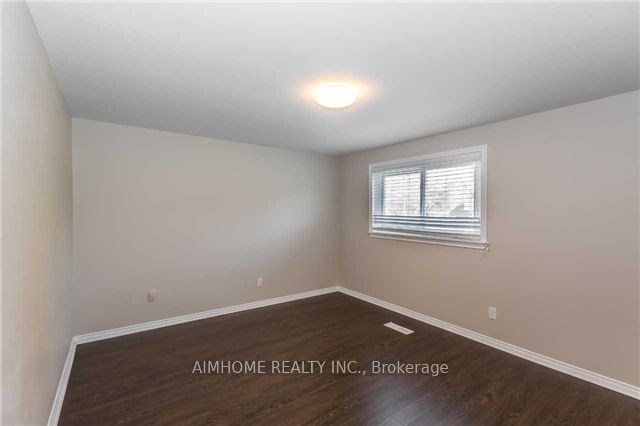 34 Hagerman Boulevard Property Photo 14
