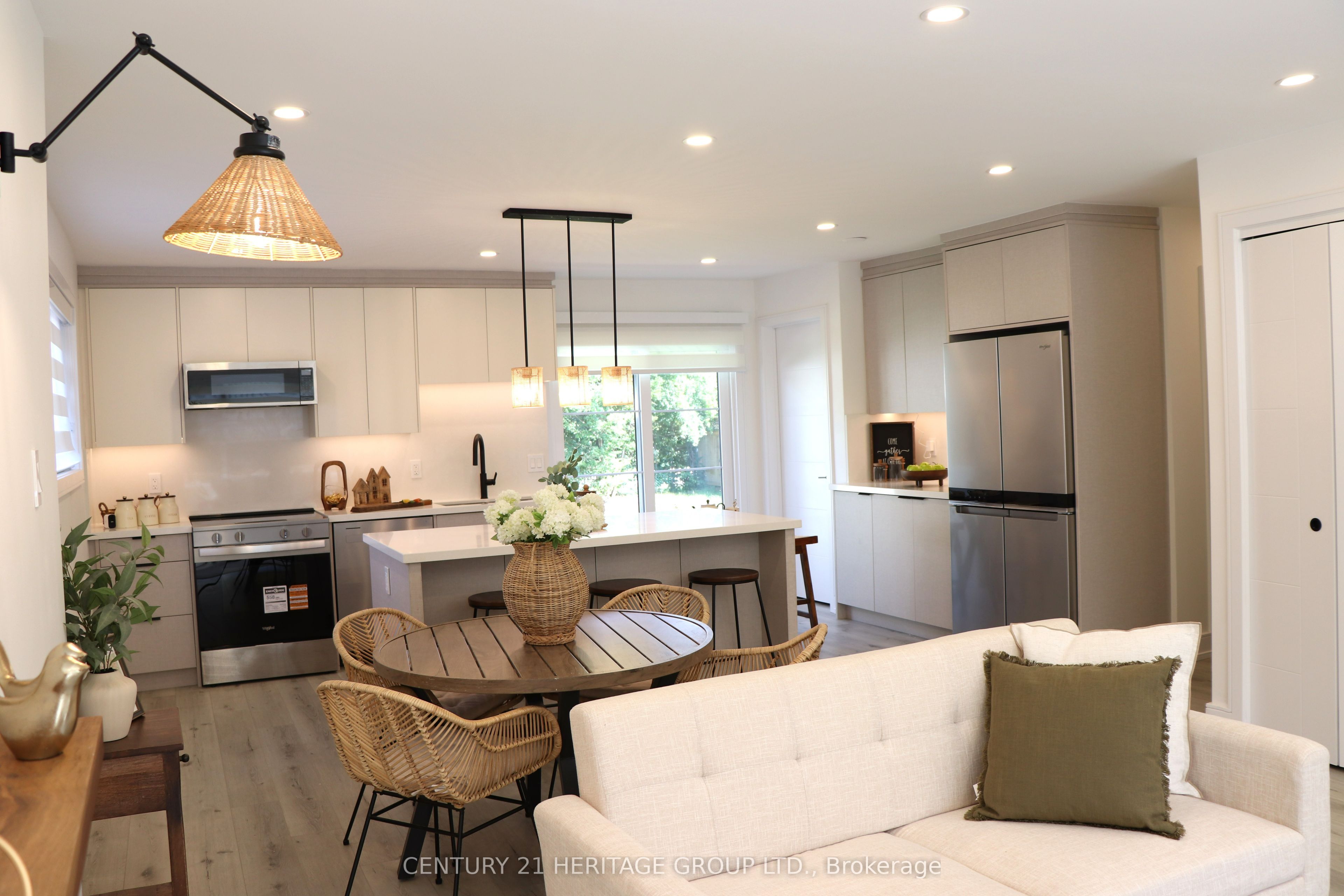 45 William Street Property Photo 8
