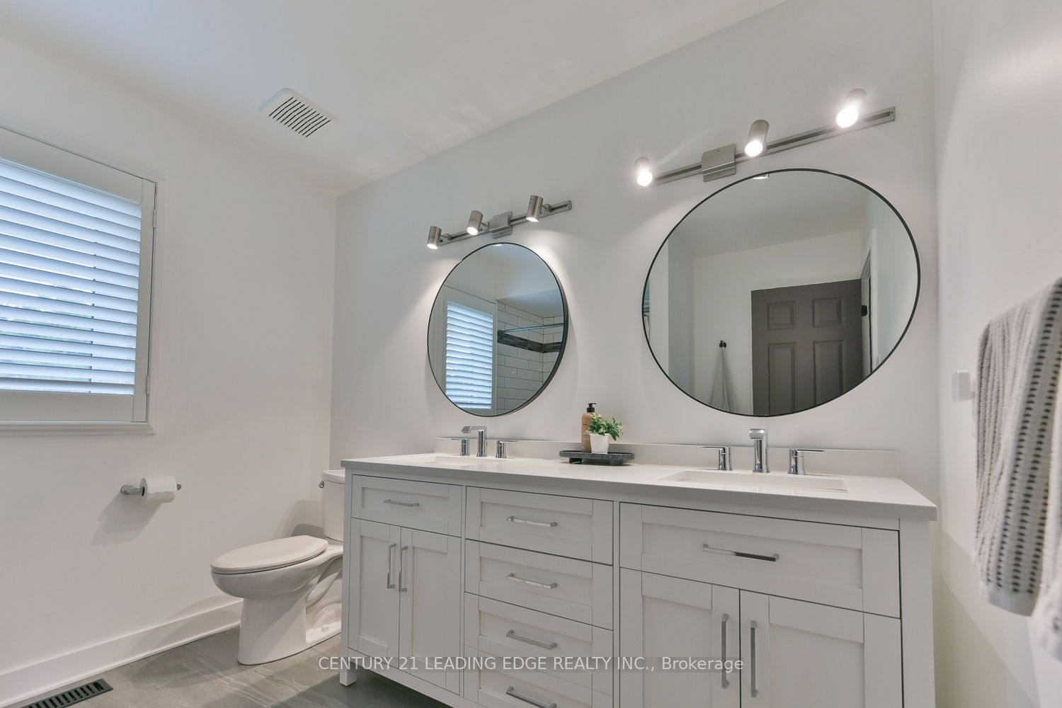 12 Taylor Drive Property Photo 25