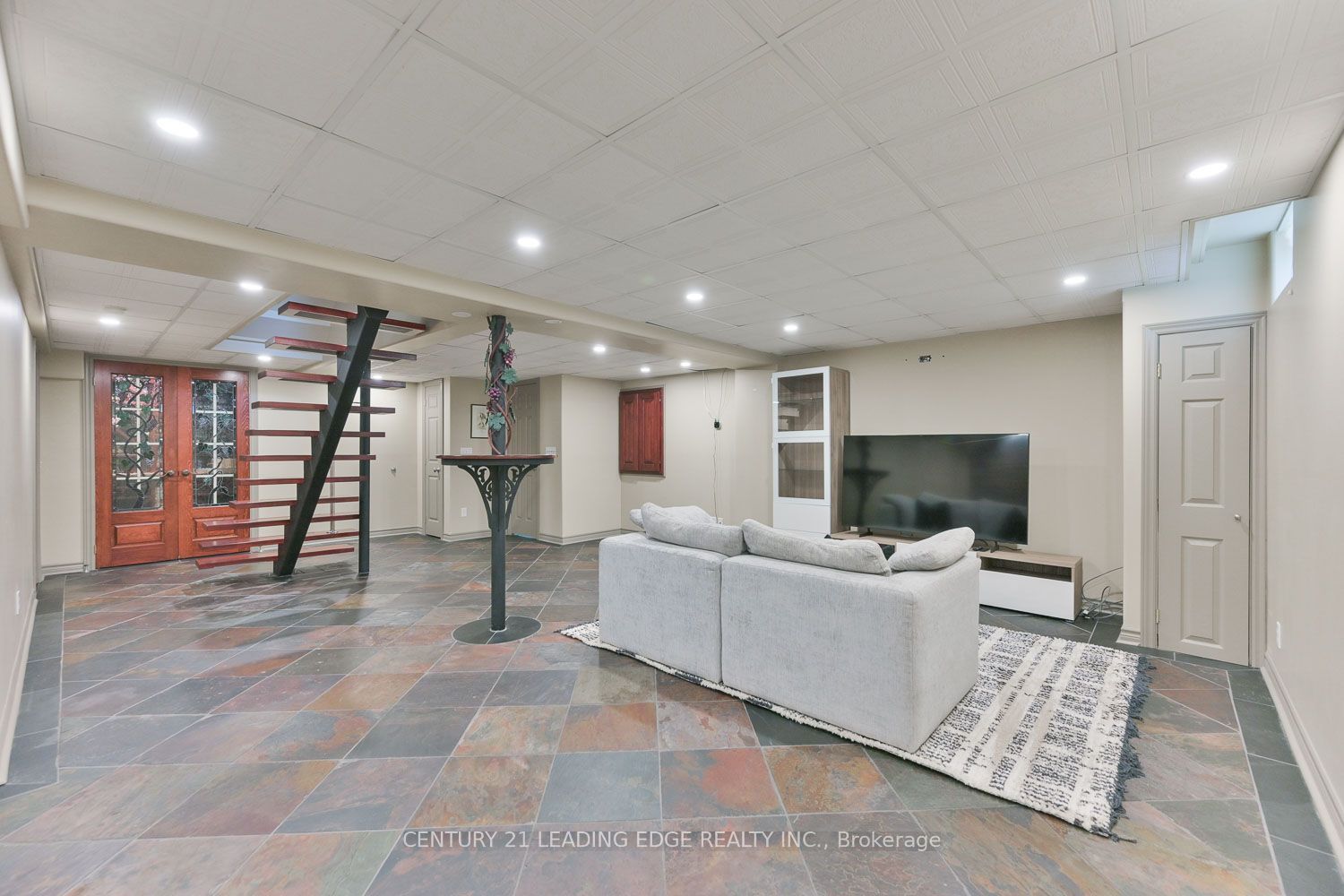 12 Taylor Drive Property Photo 32