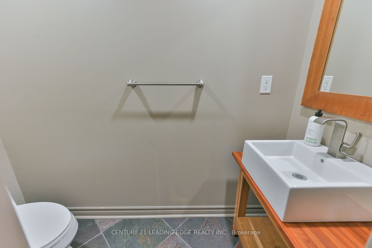 12 Taylor Drive Property Photo 36