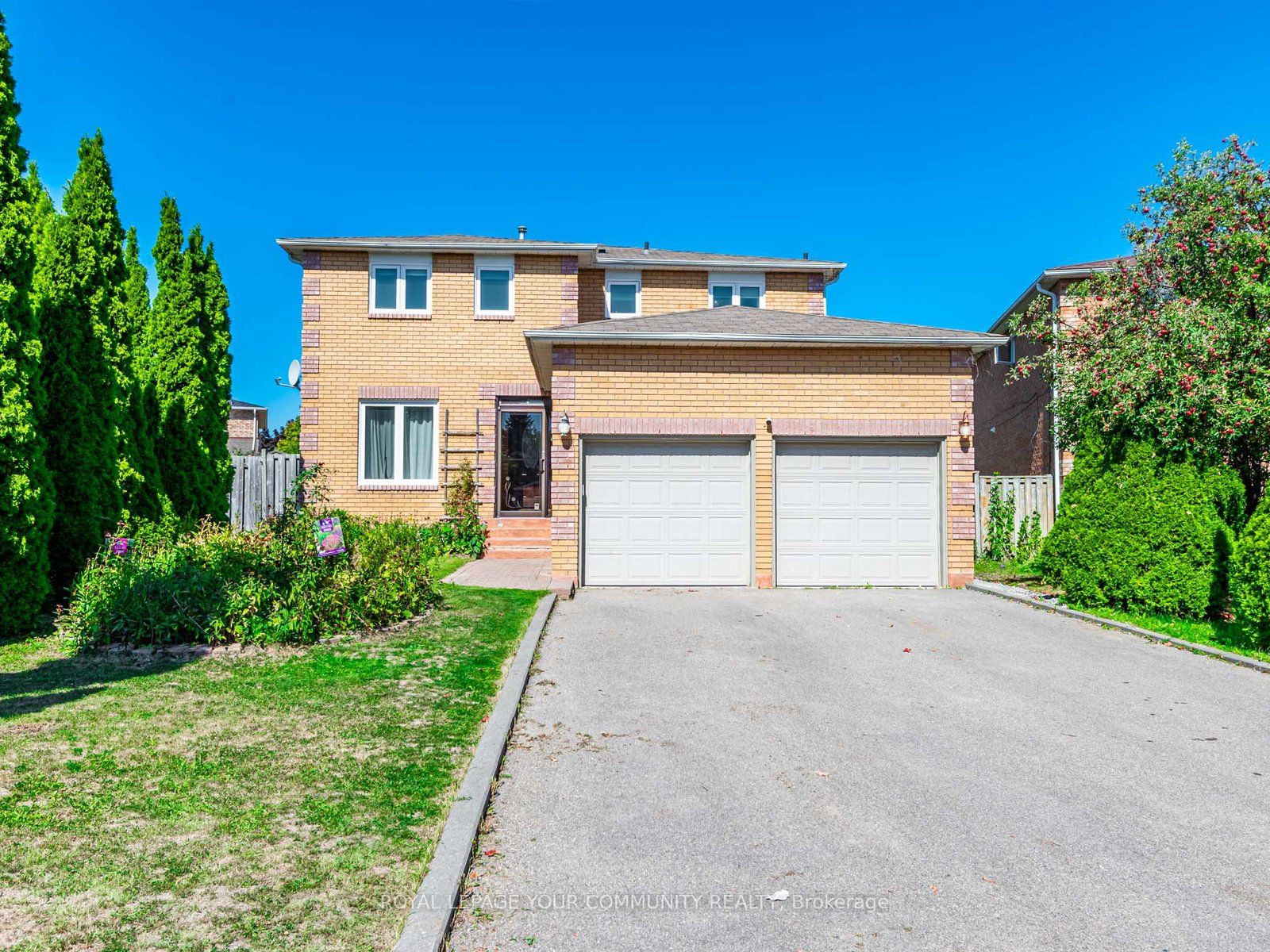 5 Mandel Crescent Property Photo 1