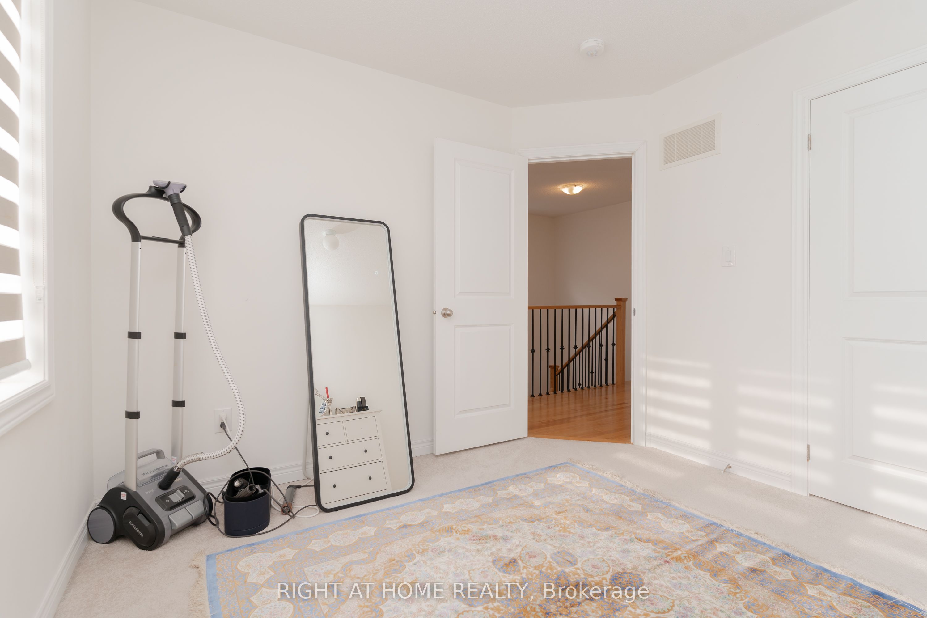 12 Globemaster Lane Property Photo 27
