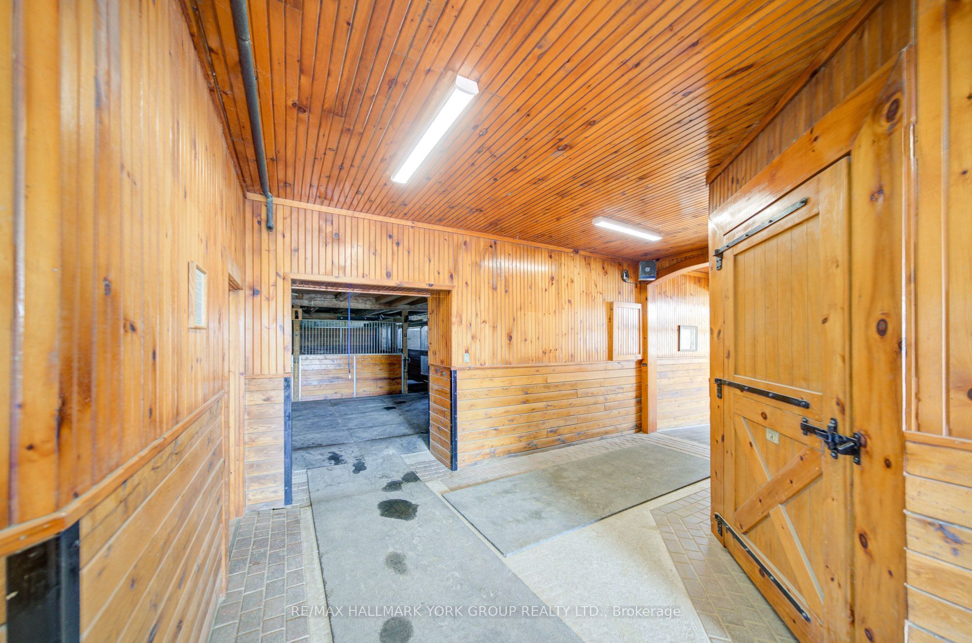 16979 Ninth Line Property Photo 20