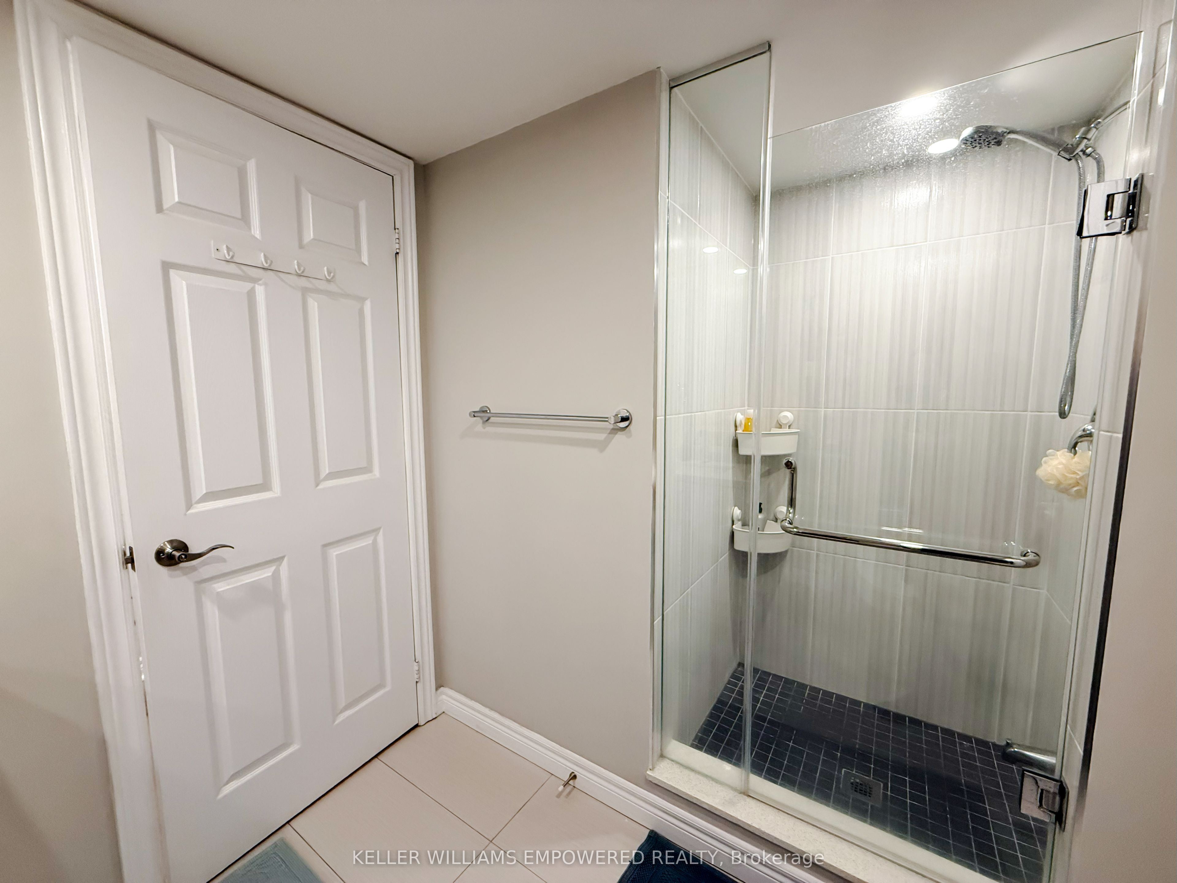 51 Times Avenue 302 Property Photo 8