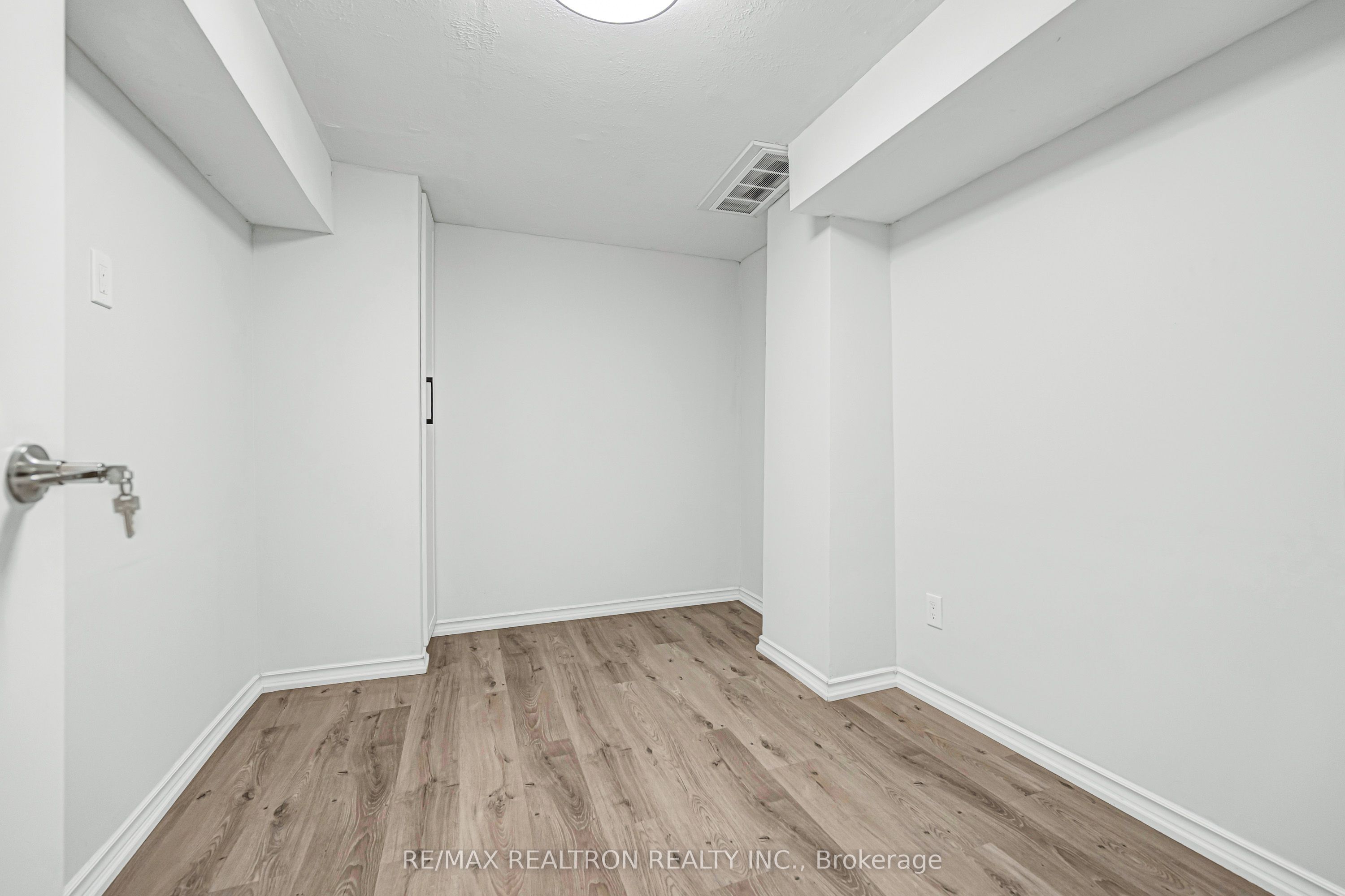 120 Brookmill Drive Property Photo 42