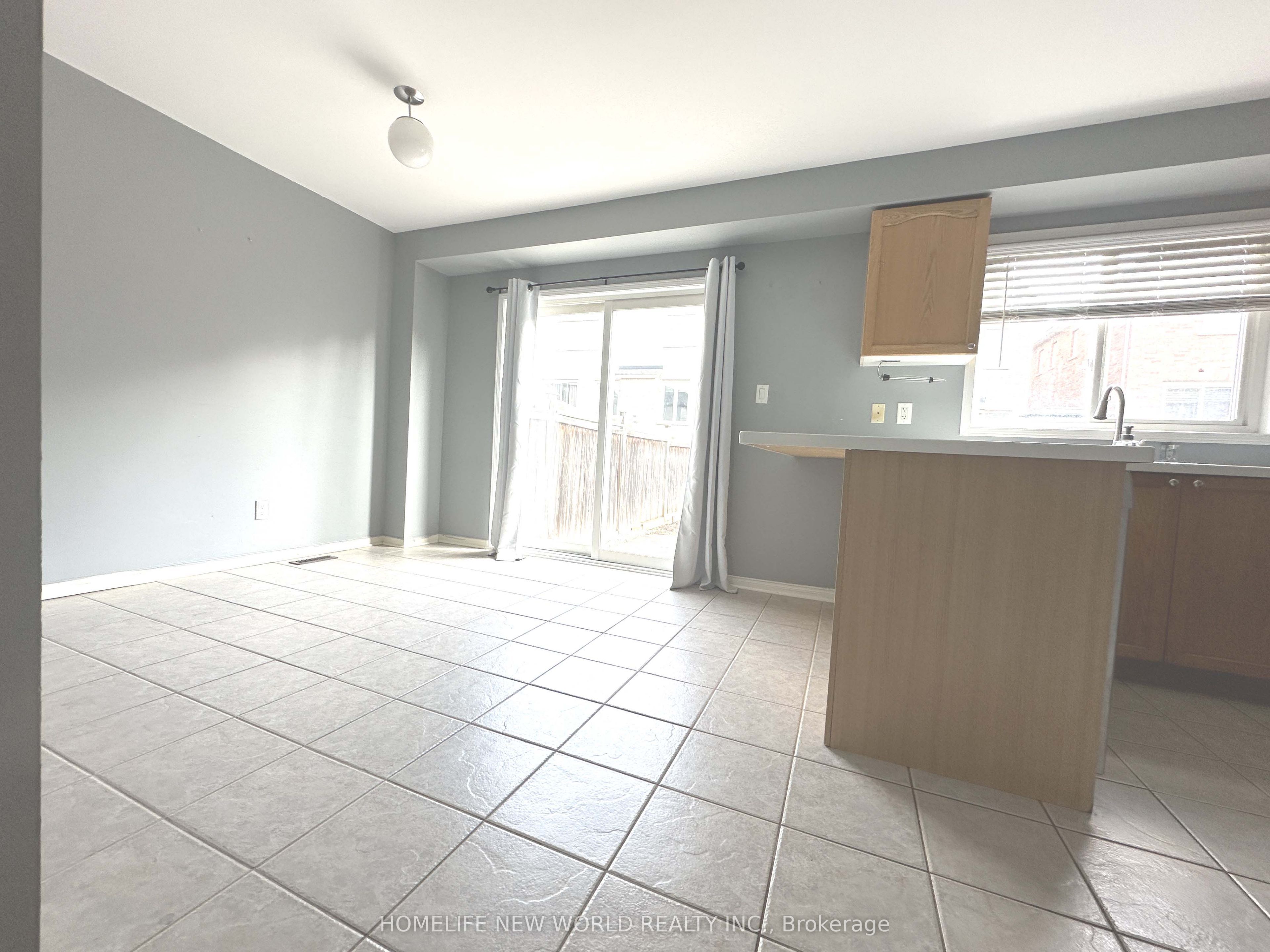 N13694236 Property Photo 4