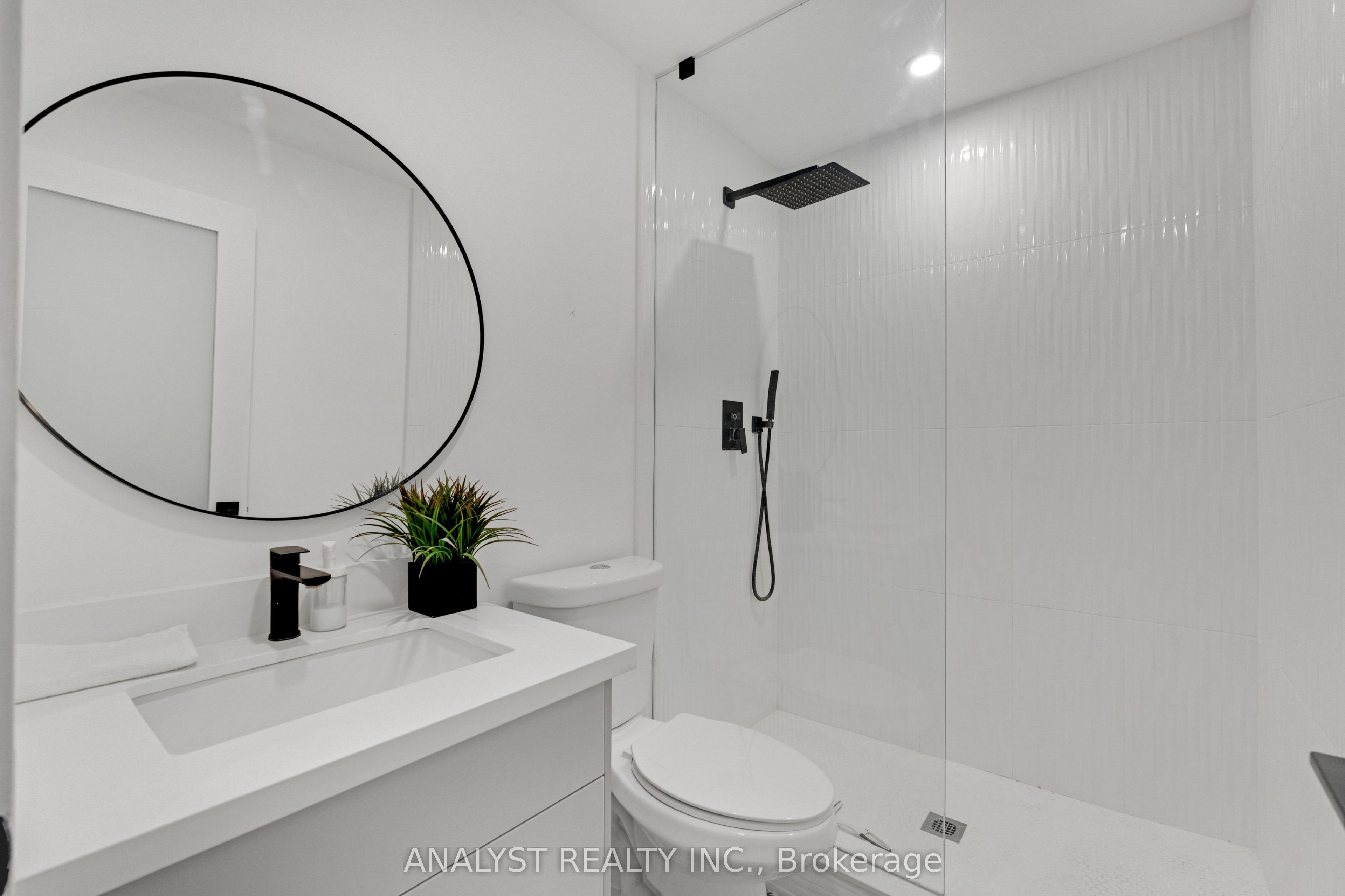 36 Norman Avenue Property Photo 17