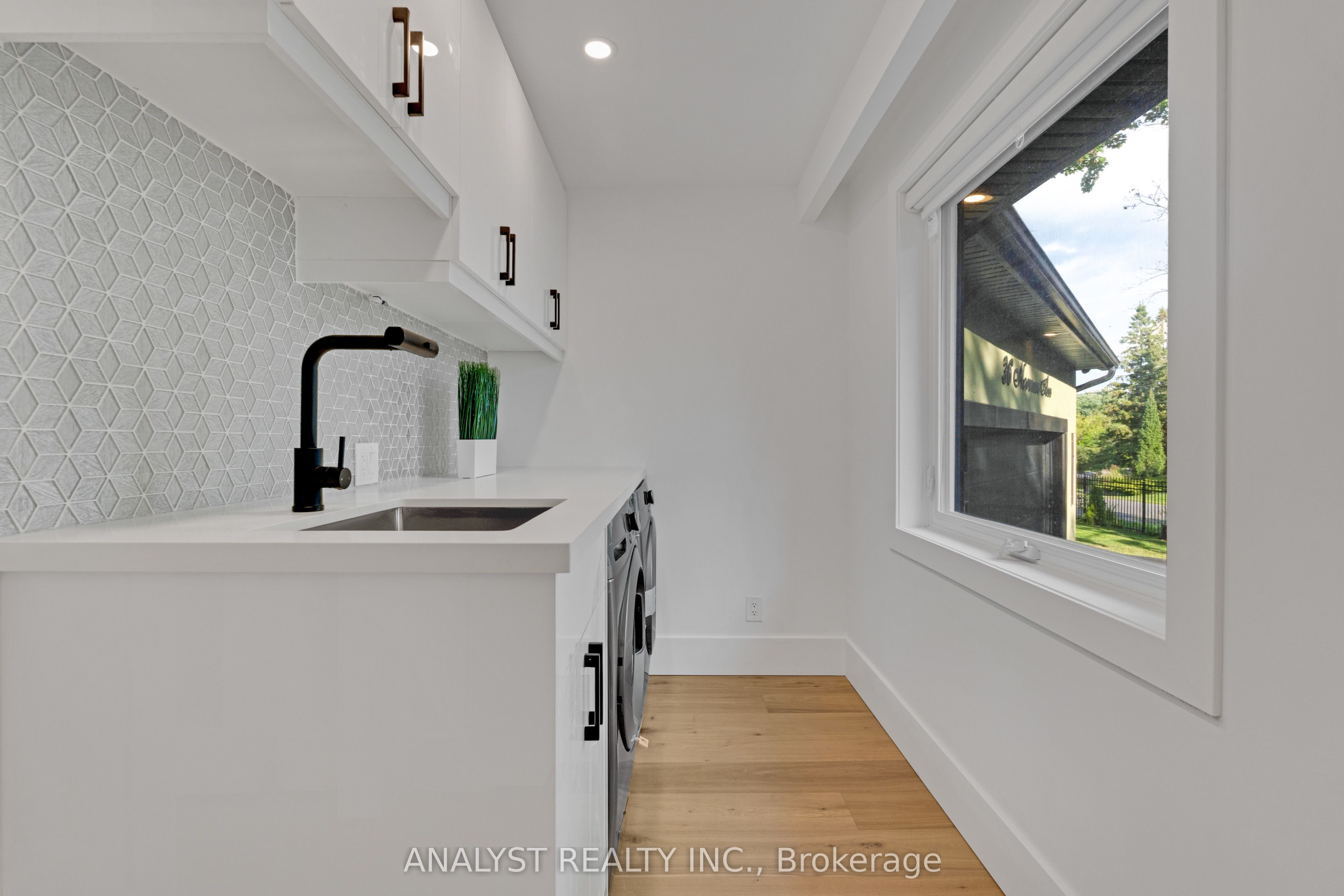 36 Norman Avenue Property Photo 18