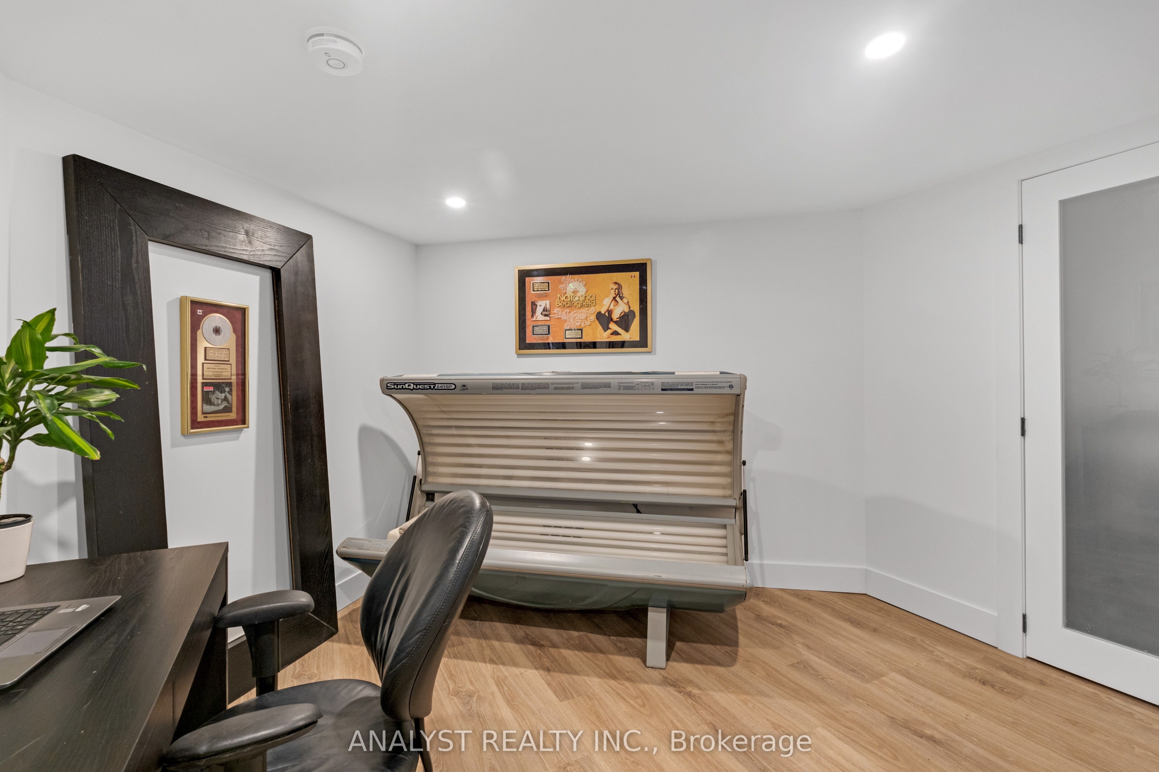 36 Norman Avenue Property Photo 31