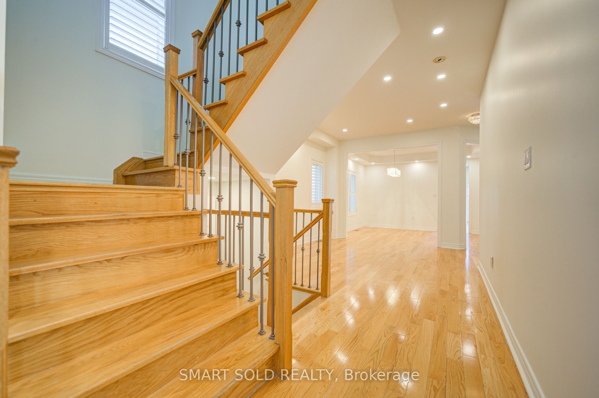 39 Schuster Lane Property Photo 6