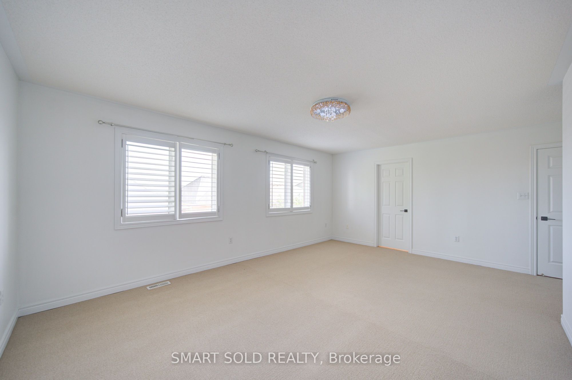 39 Schuster Lane Property Photo 15