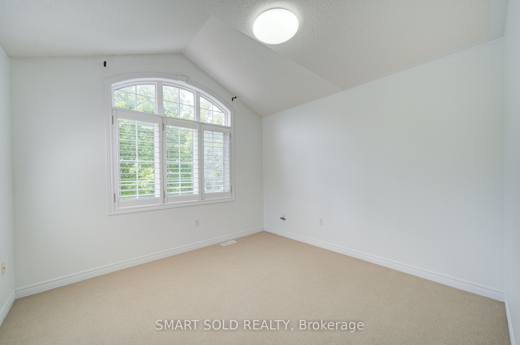 39 Schuster Lane Property Photo 20