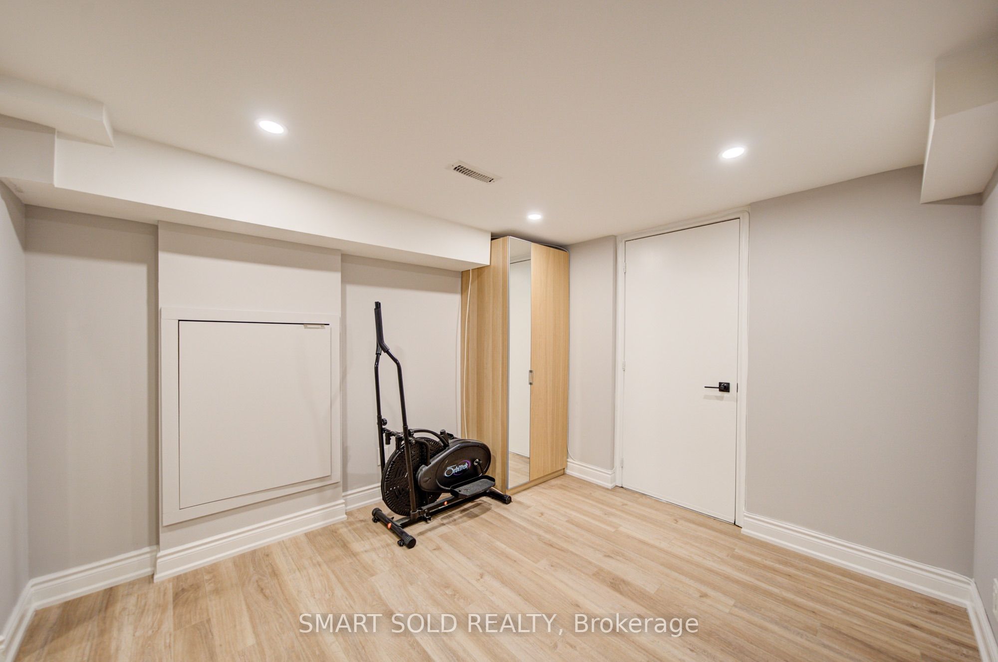 39 Schuster Lane Property Photo 28