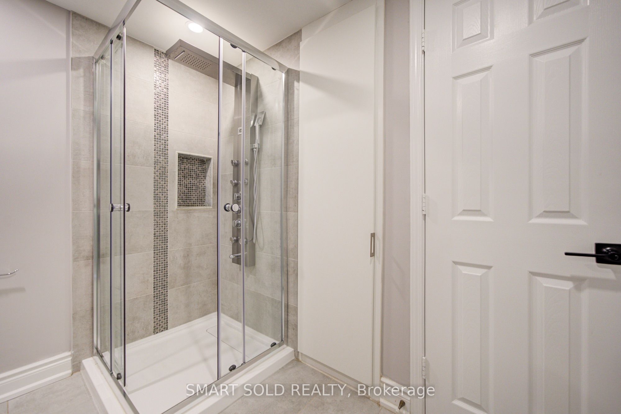 39 Schuster Lane Property Photo 42