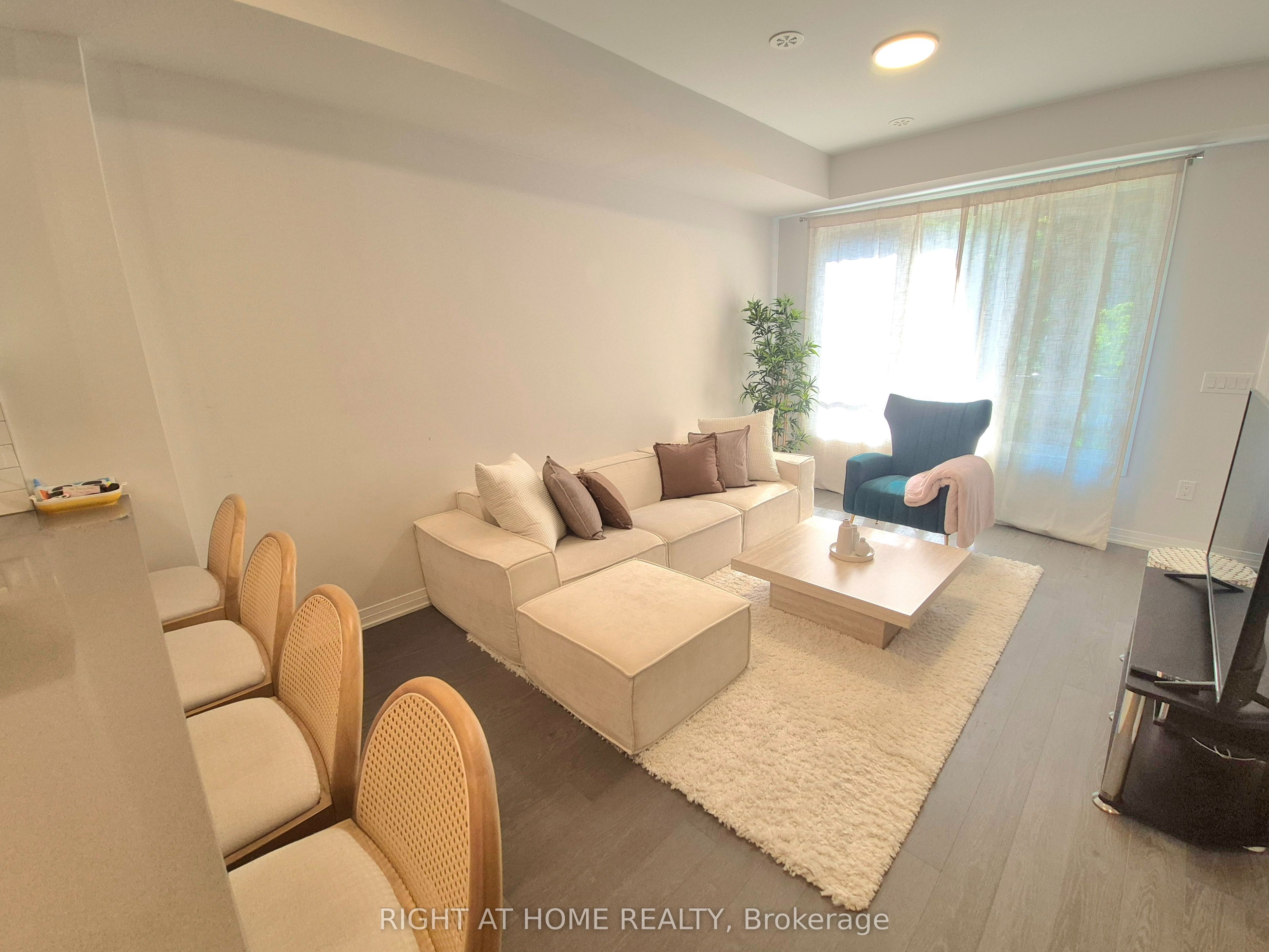 70 Baynes Way 12 Property Photo 10