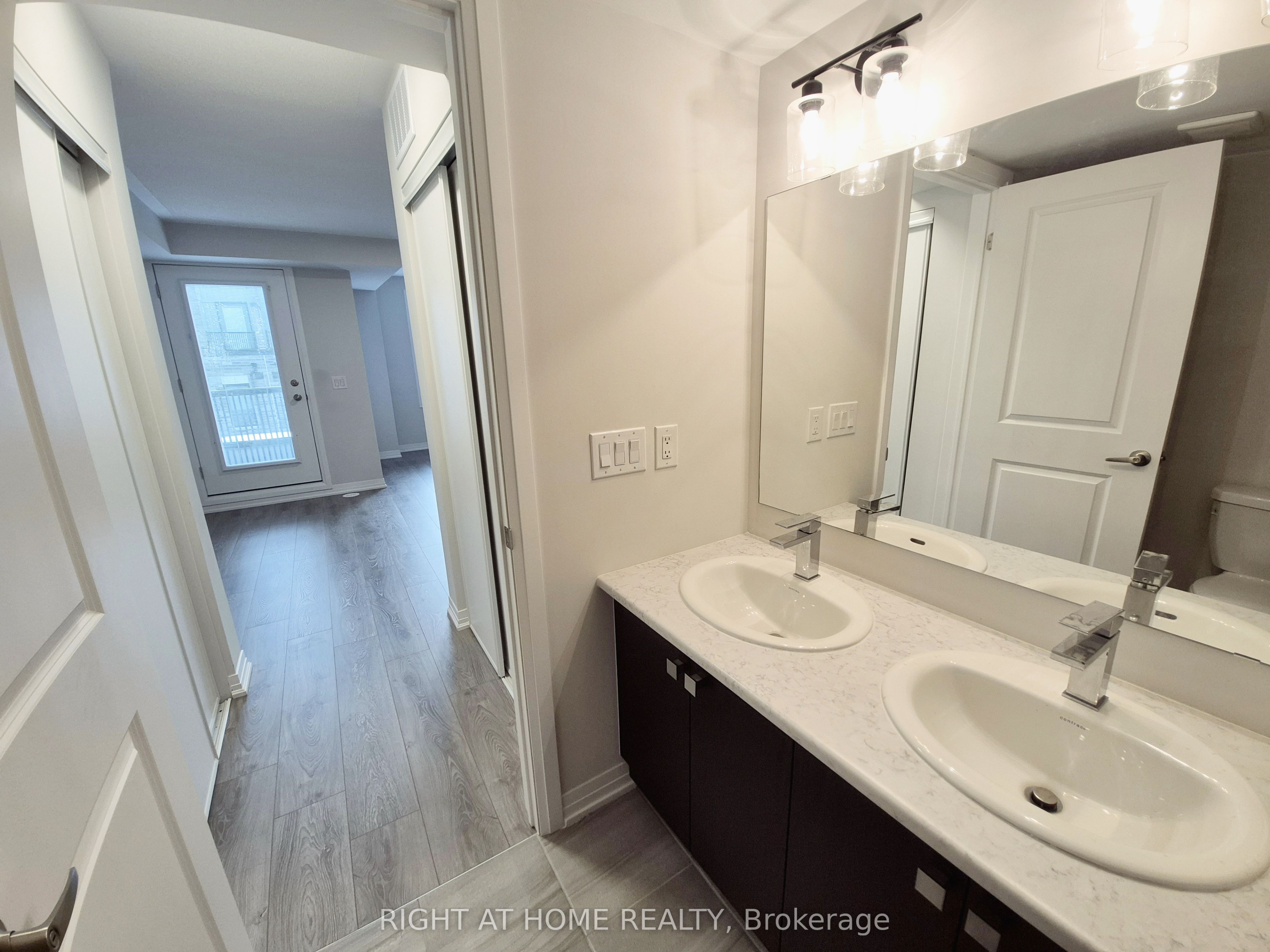 70 Baynes Way 12 Property Photo 15