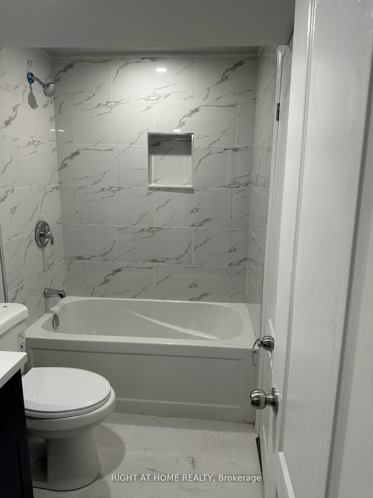 31 Empire Drive Bsmt Property Photo 5
