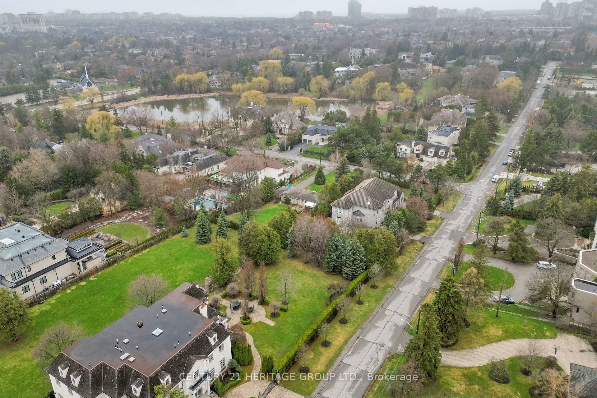 19 Oakbank Road Property Photo 45