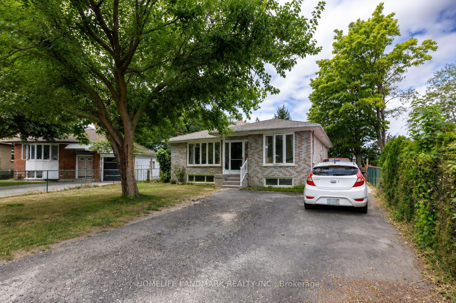 34 Gentry Crescent Property Photo 2