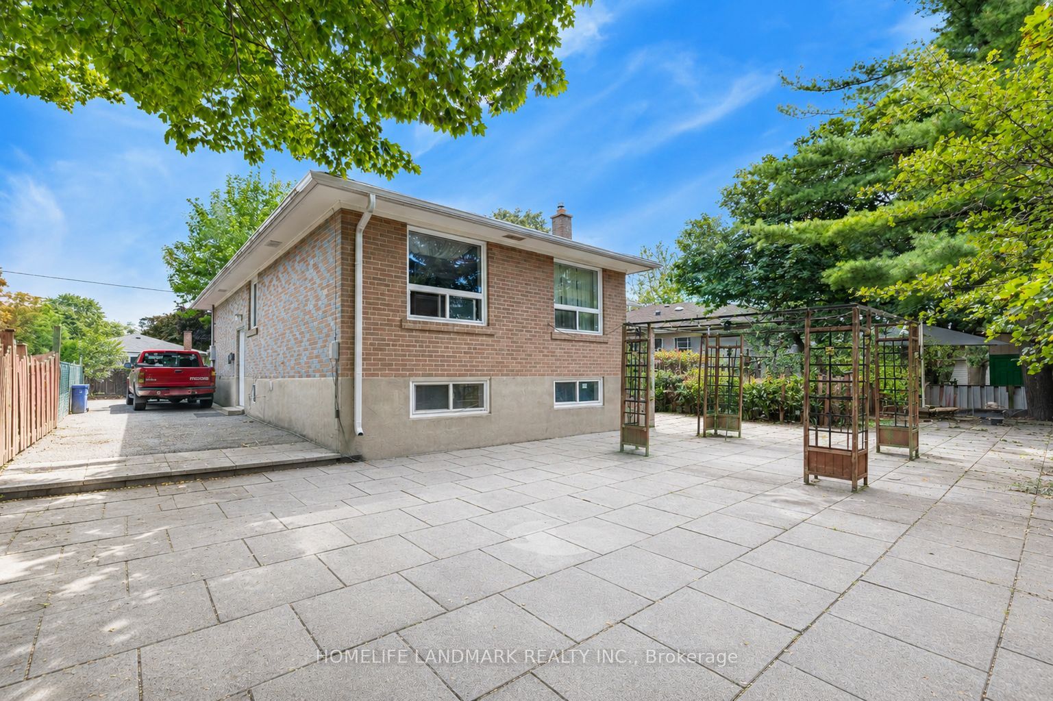 34 Gentry Crescent Property Photo 32