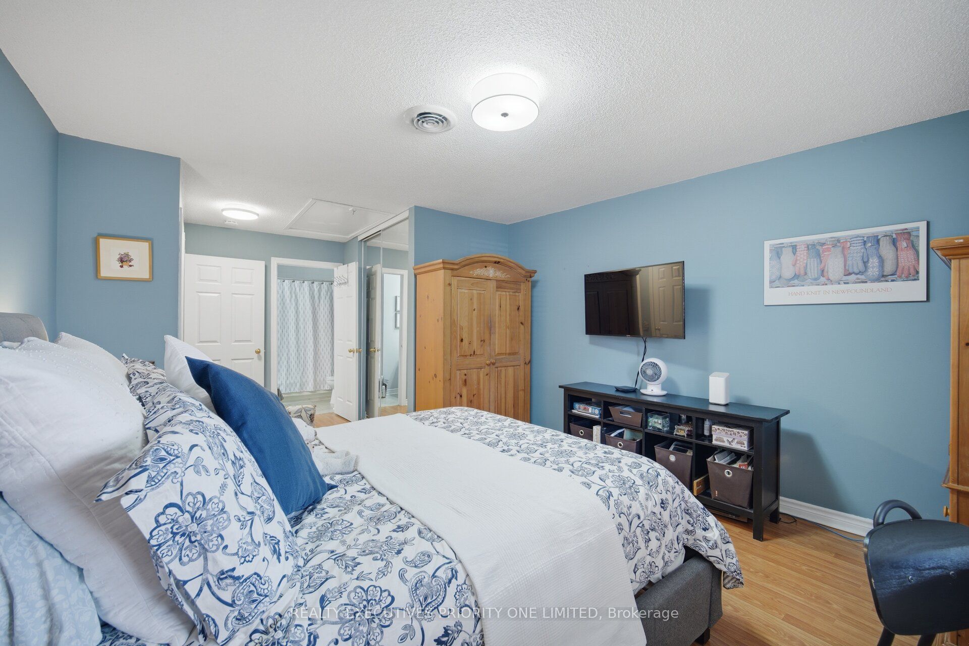 77 Mill Street E 2 Property Photo 22