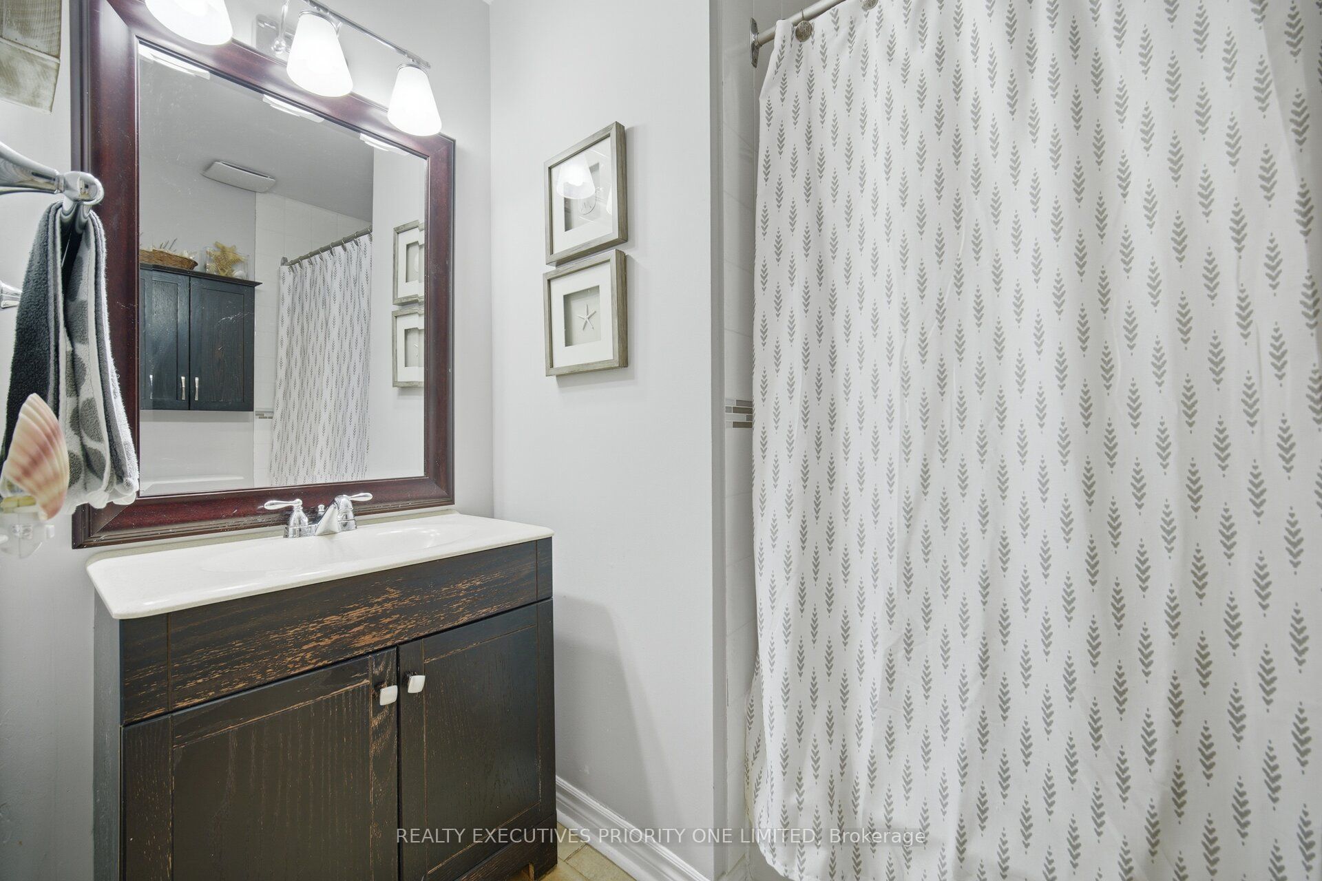 77 Mill Street E 2 Property Photo 23