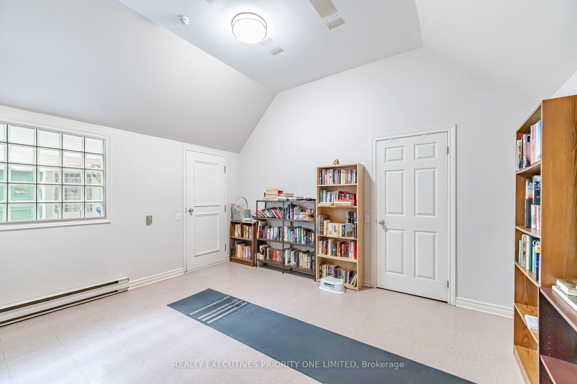 77 Mill Street E 2 Property Photo 37