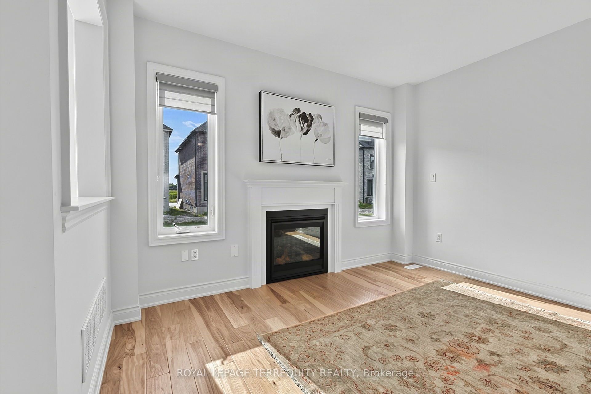 9 Kiernan Crescent N Property Photo 7