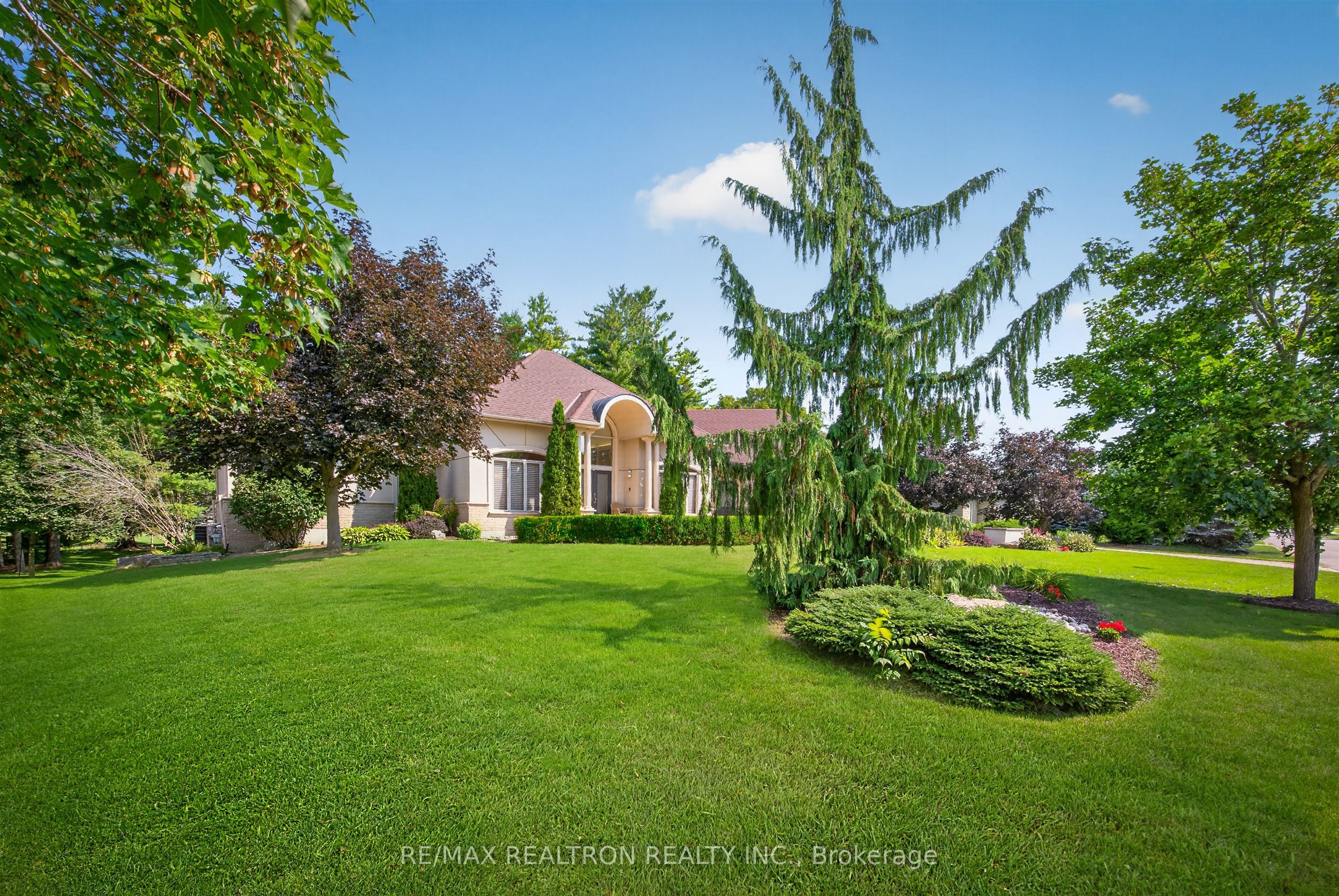 24 Maplehyrn Avenue Property Photo 7