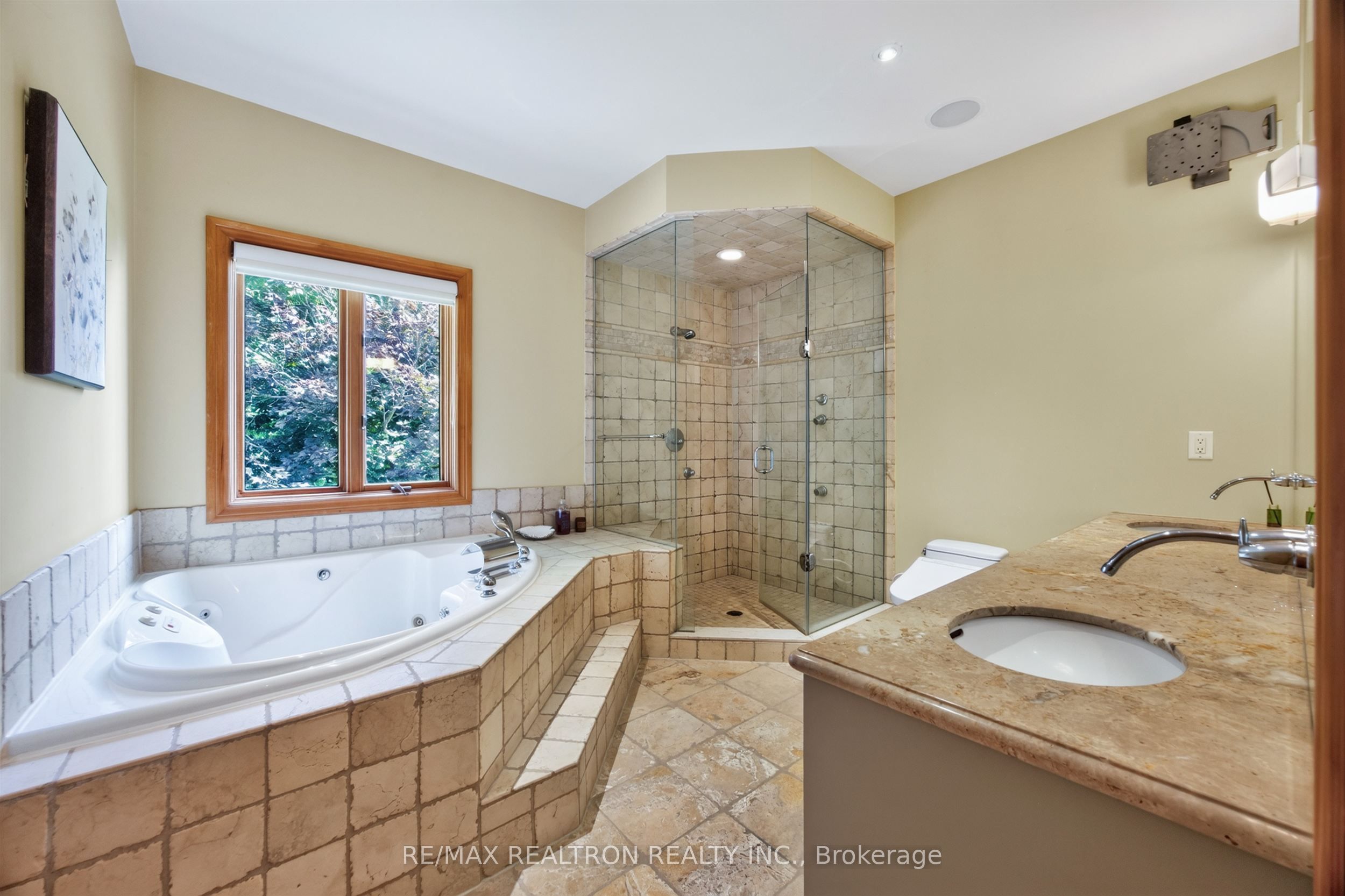 24 Maplehyrn Avenue Property Photo 26