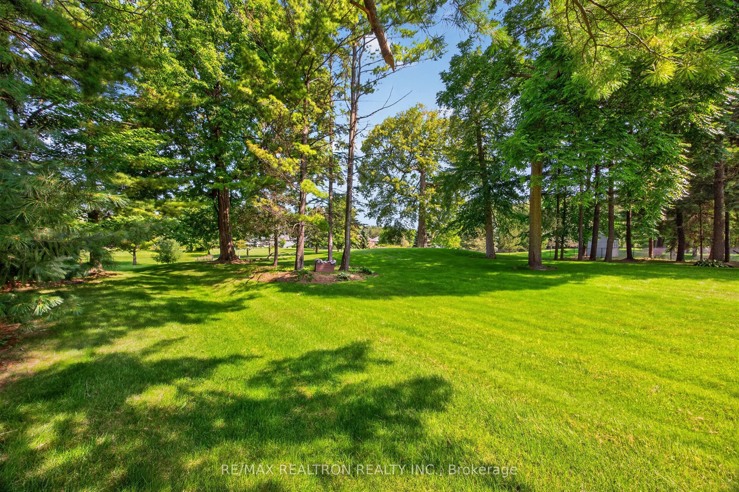 24 Maplehyrn Avenue Property Photo 43