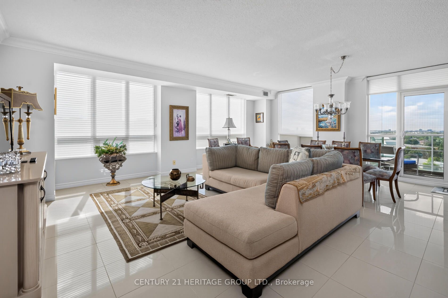 88 Promenade Circle 905 Property Photo 6
