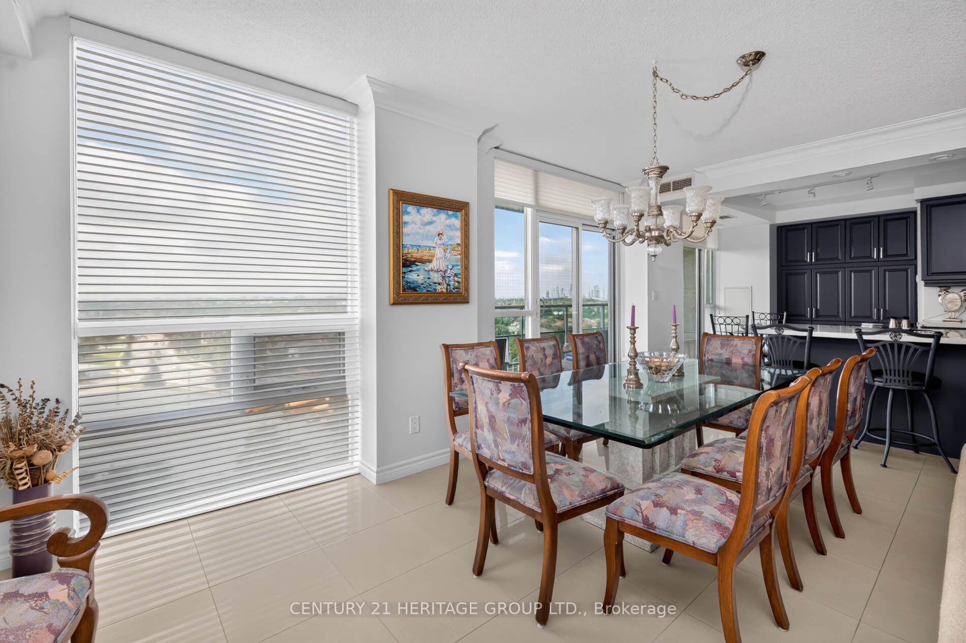 88 Promenade Circle 905 Property Photo 8