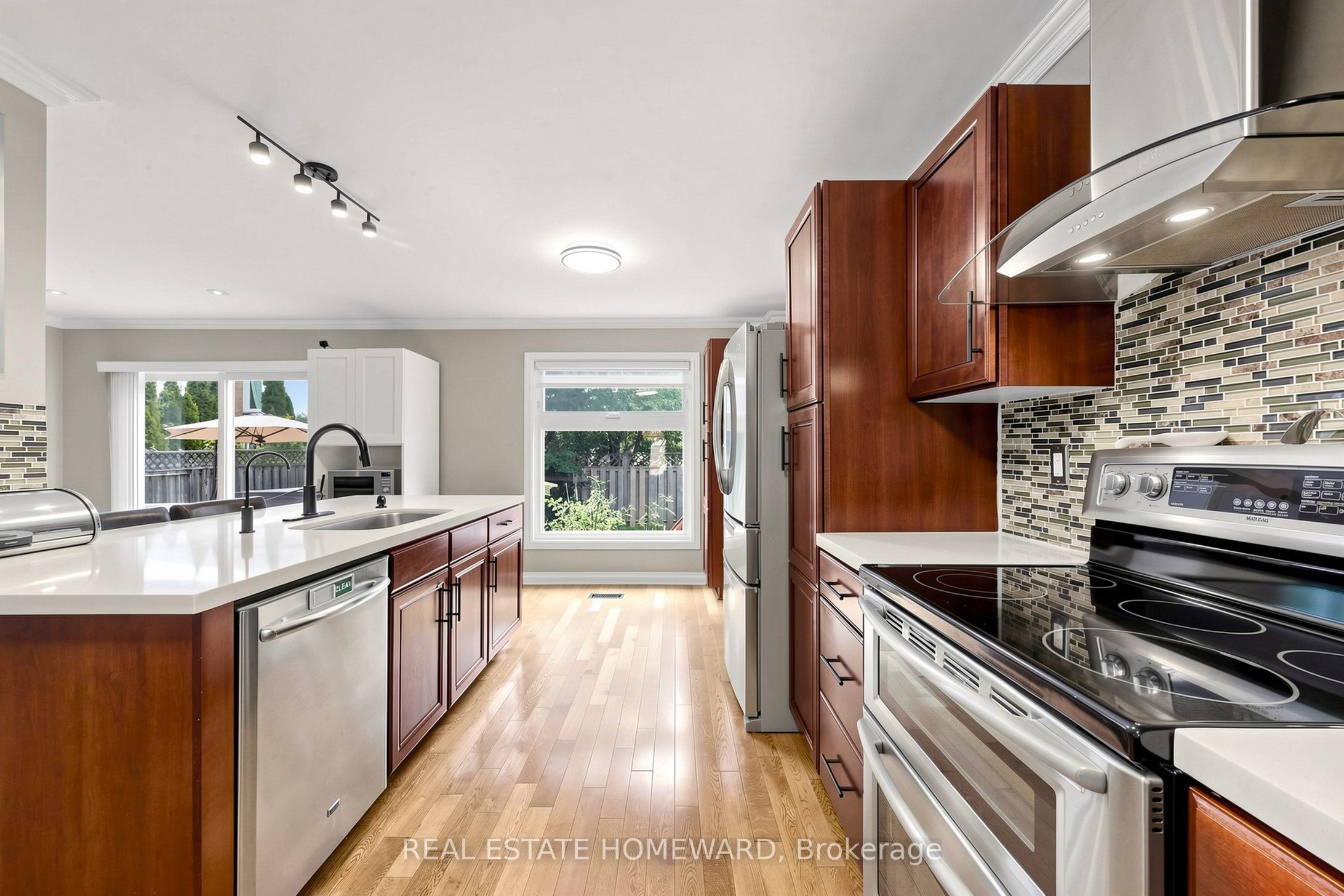 242 Badessa Circle Property Photo 10