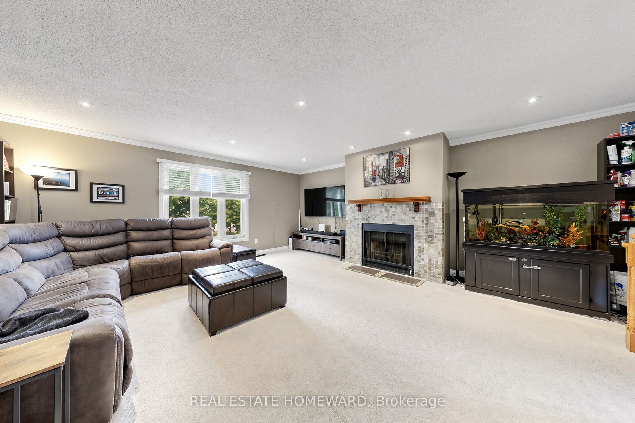 242 Badessa Circle Property Photo 14