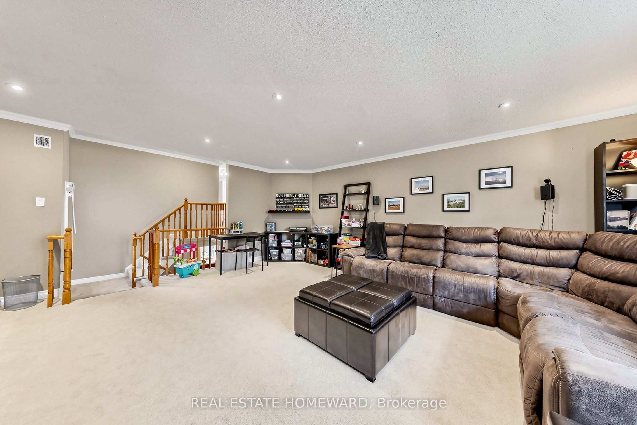 242 Badessa Circle Property Photo 15