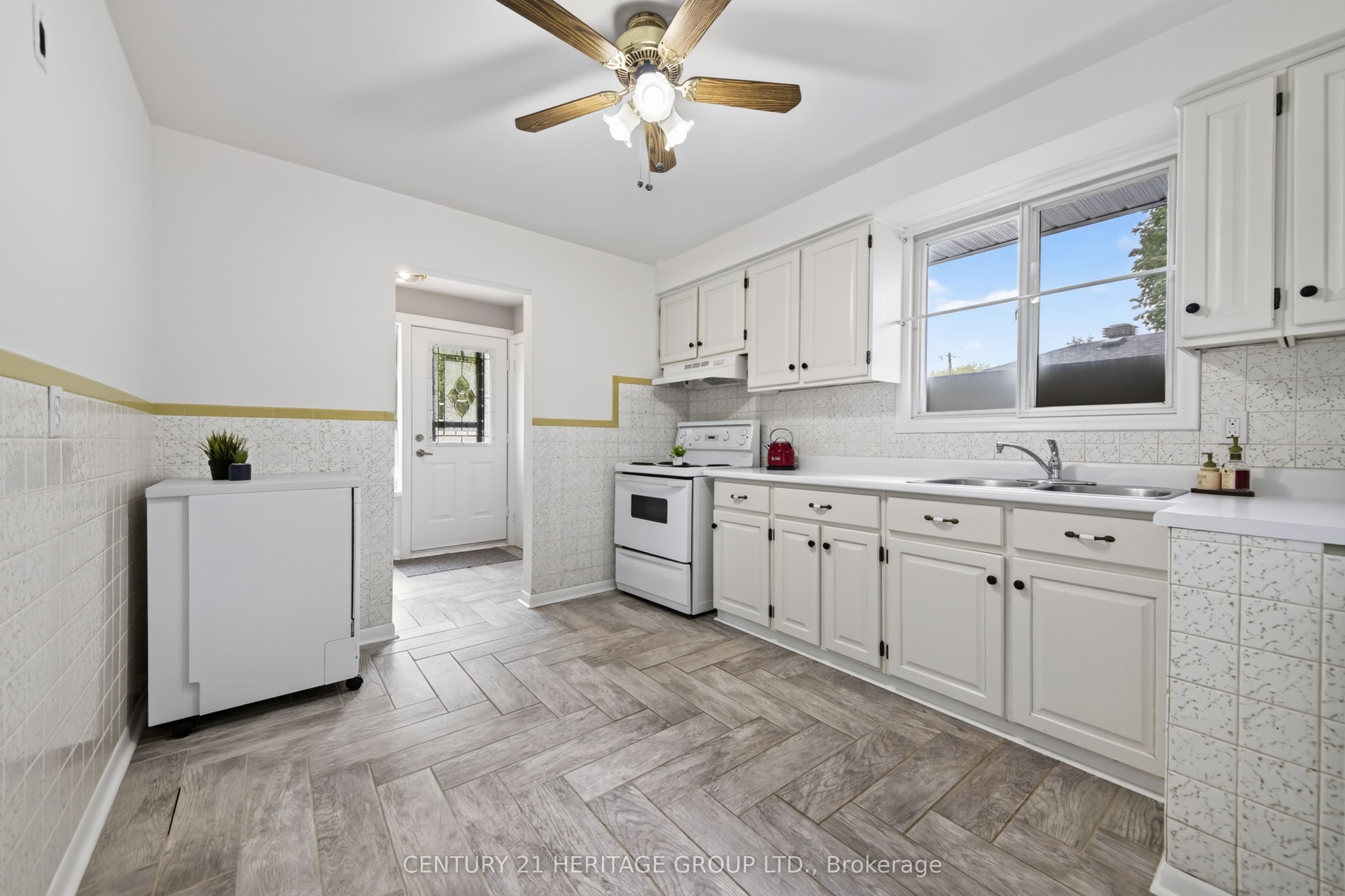72 Kulpin Avenue Property Photo 8