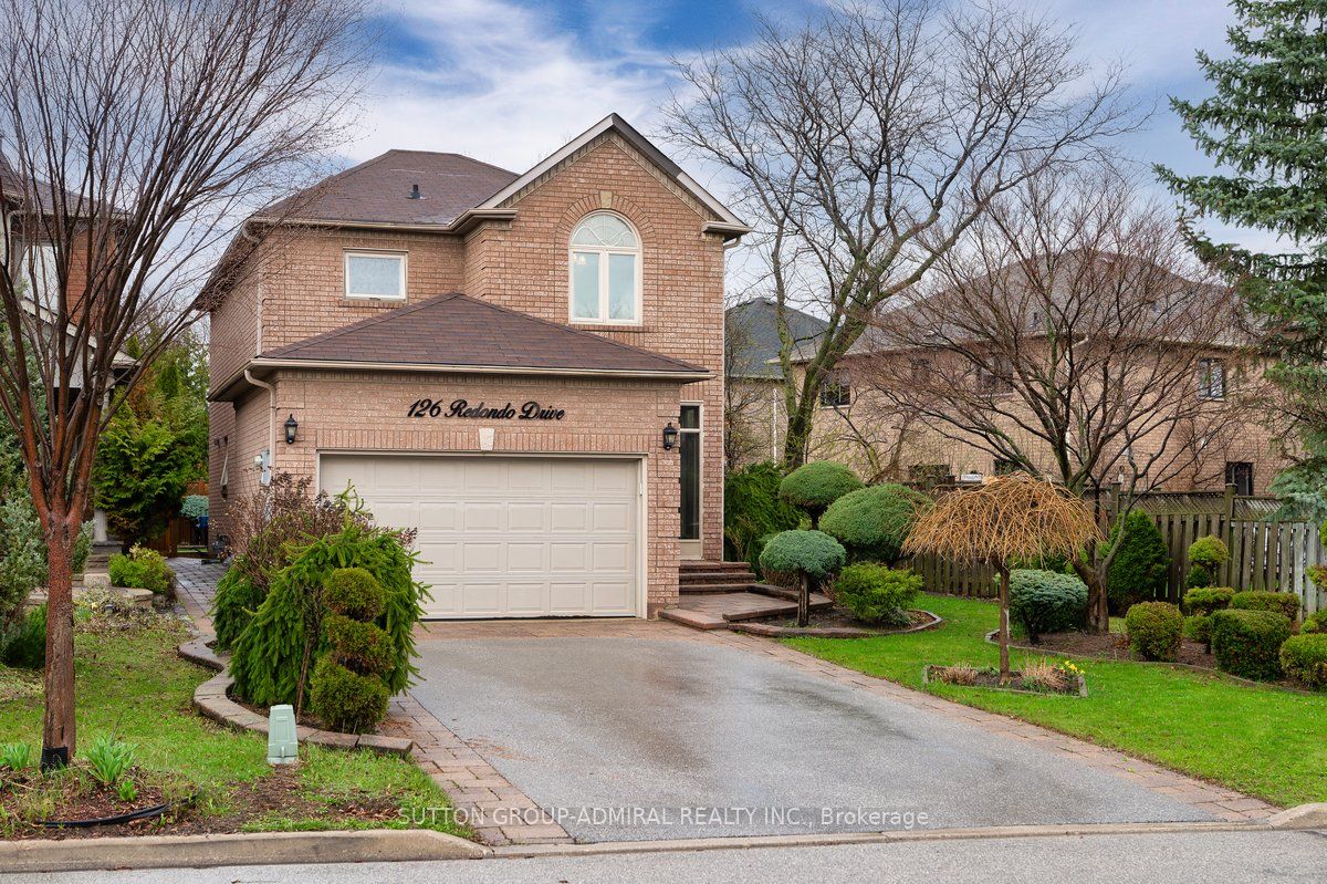 126 Redondo Drive E Property Photo 1